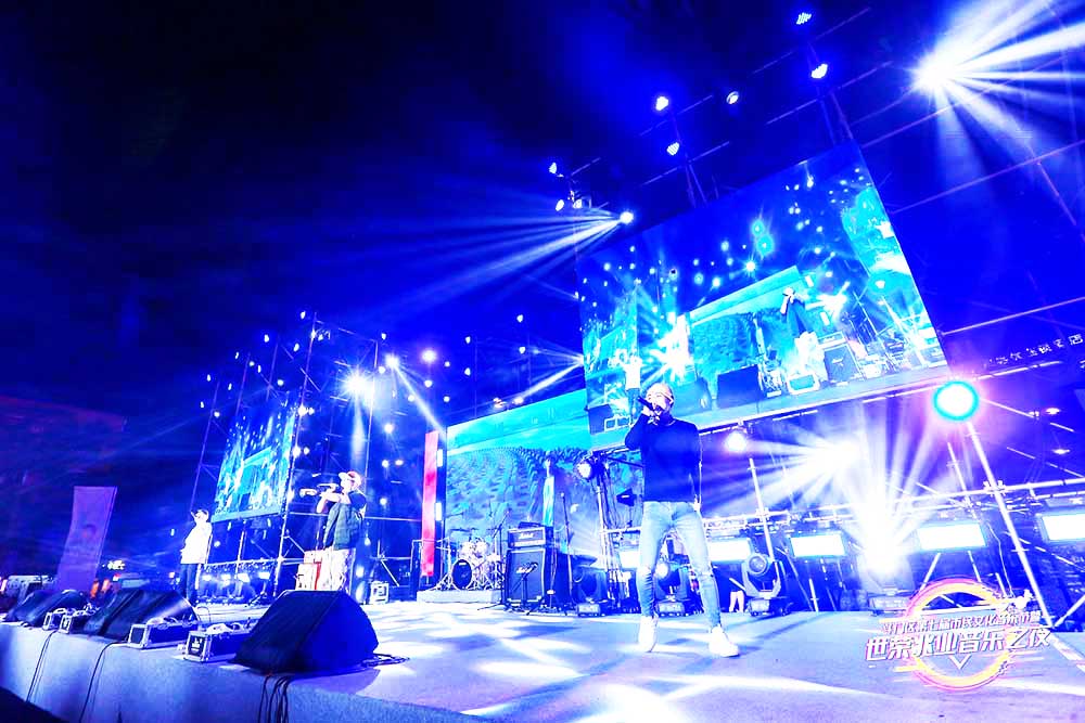 文藝演出節(jié)目歌手演唱